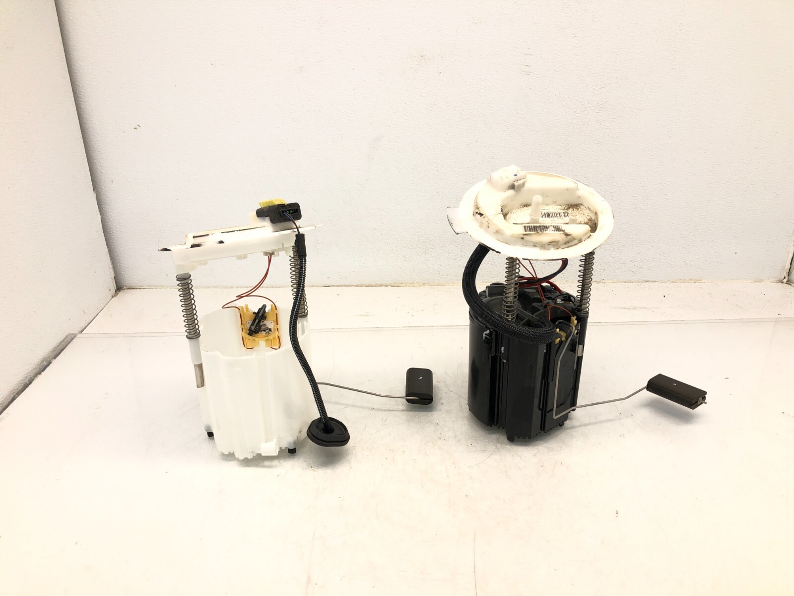 2017-2024 MASERATI LEVANTE S FUEL GAS TANK PUMP SENDING UNIT OEM