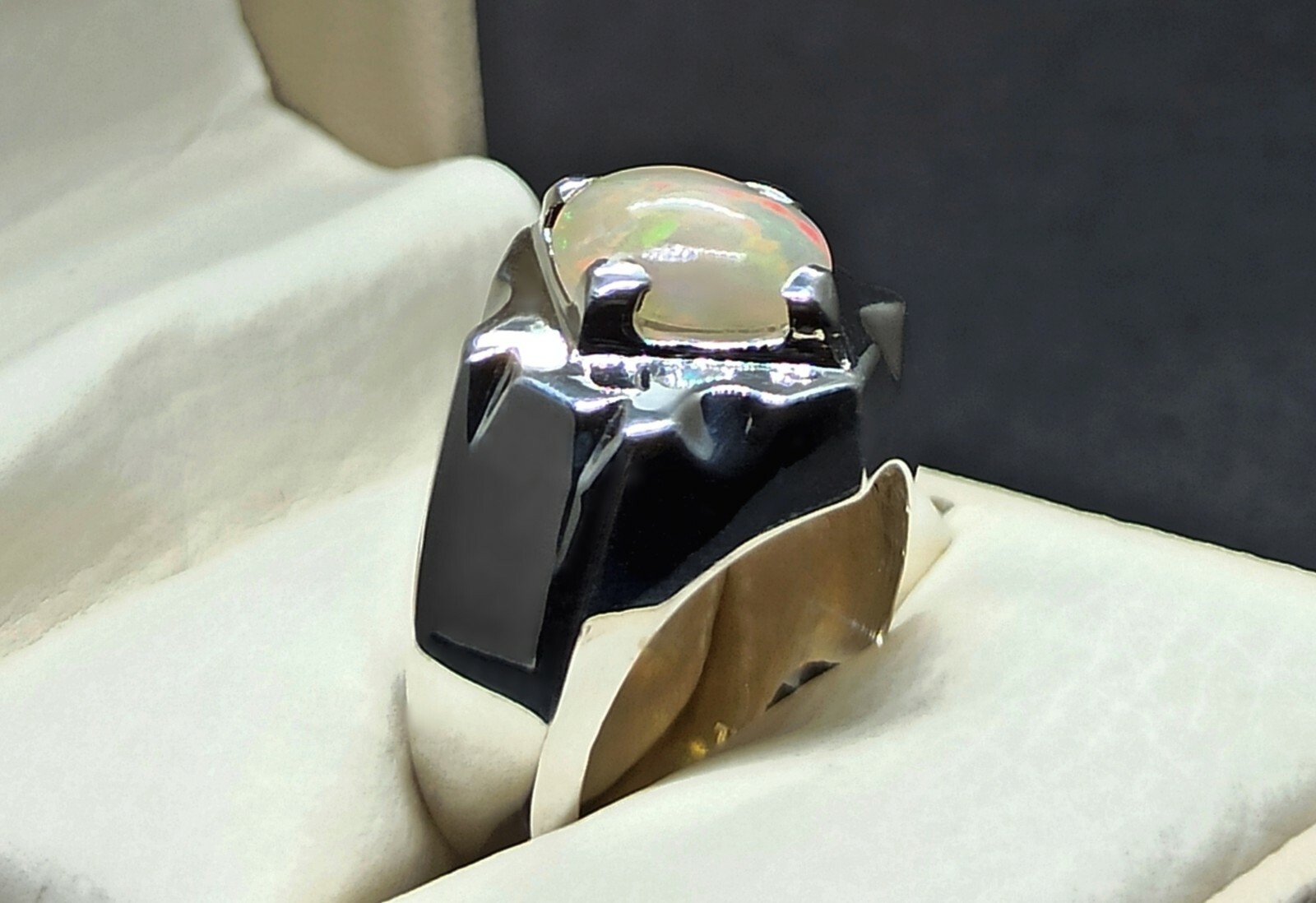 Natural Rare 4 Carat Ethiopian Fire Opal Sterling Silver 925 Handmade Mens Ring image 5