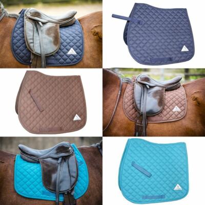 2 Größen 6 Farben Schabracke Diamond Quilted Lite Numnah Jumping Event Windmere