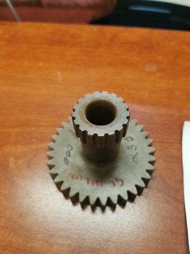 NOS Honda GL1000 K0 K1 K2 K3 LTD FINAL DRIVEN GEAR 33T 23511-371-000 H84 - Picture 3 of 4