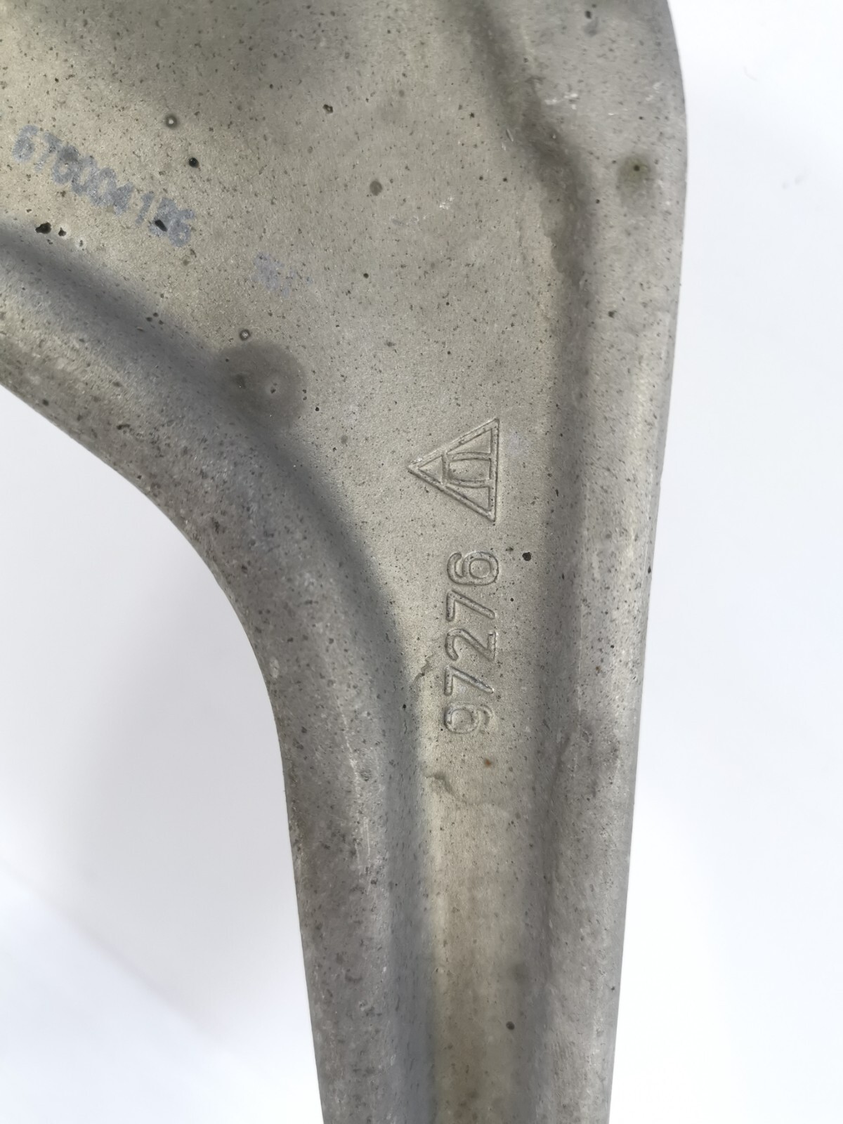 14-19 MASERATI QUATTROPORTE S Q4 FRONT RIGHT PASSENGER CONTROL ARM 06700041860