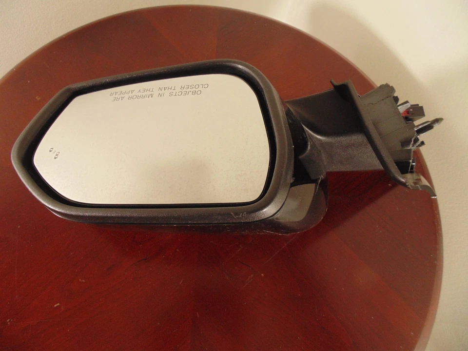 Espejo retrovisor lateral Ford Explorer 2020-2024 OEM punto ciego B5B17682D6650 dañado Foto 2 de 4