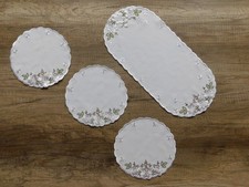 4teiliges Tischdecken-Set (Läufer, Deckchen), oval/rund, florales Muster