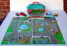 Thomas  Friends Roundhouse Train Take Along Play  Sodor Playmat 4 Cars