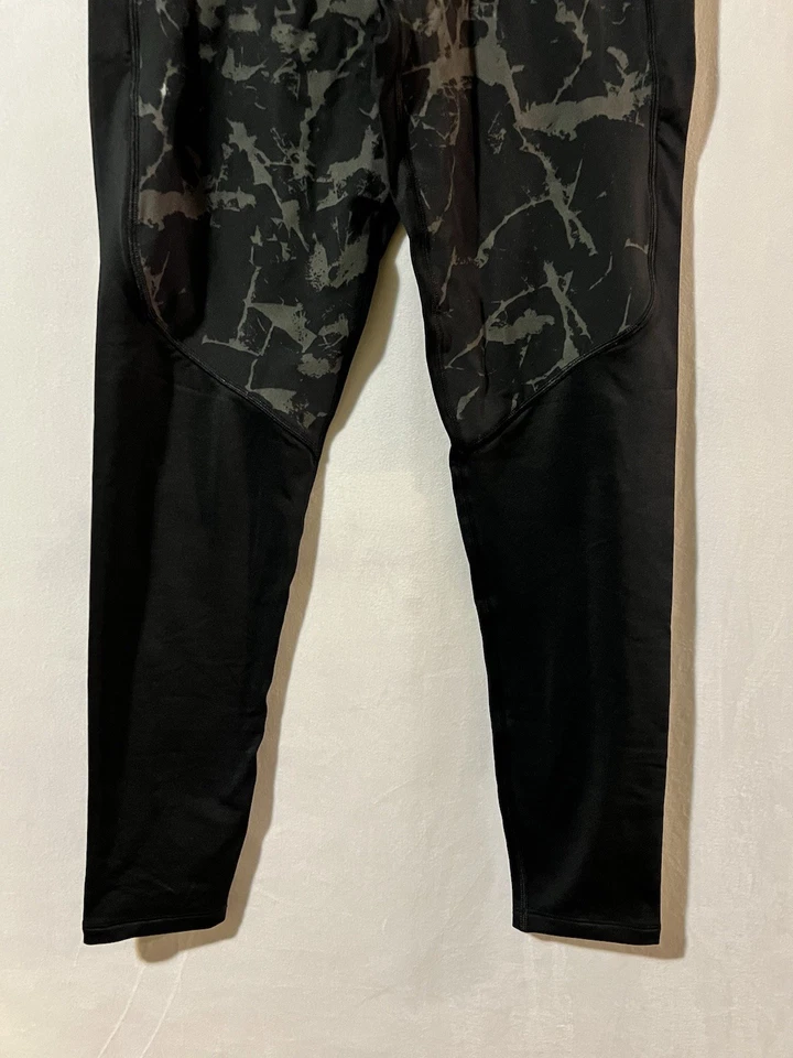 Under Armour Black Gray Print Compression Leggings Women's Medium Fitness Gym - Image 3 of 4