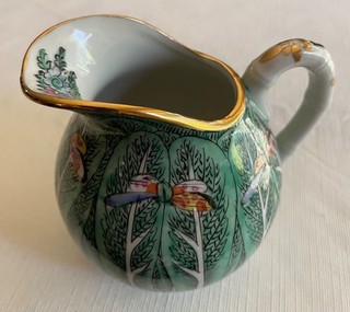 VINTAGE CHINESE EXPORT FAMILLE VERTE CABBAGE BOK CHOY BUTTERFLY CREAMER PITCHER