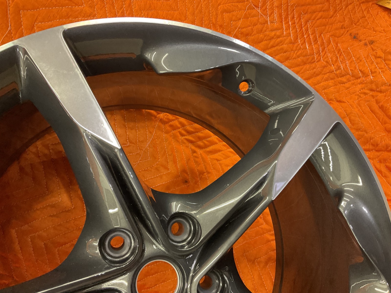 Ferrari SF90 FRONT+LEFT Wheel P/N 848632