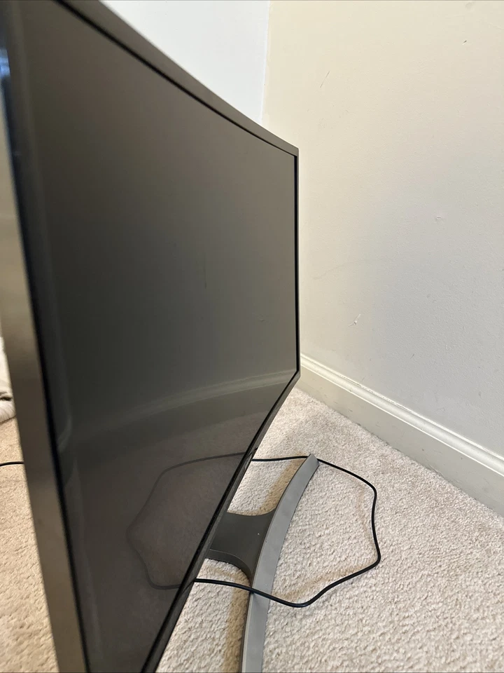 Samsung 27in Curved HD LED Monitor W/OEM Charger S27D590C - Image 3 of 4