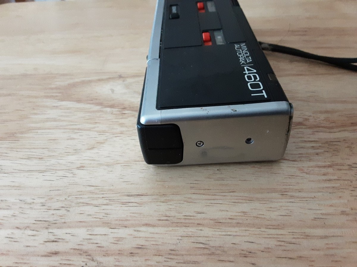 Vintage MINOLTA Pocket Autopak 460T Pocket Size Film Camera