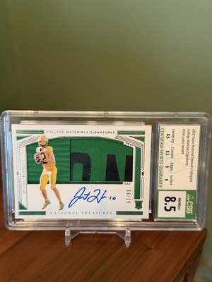 2020 Panini NT Collegiate Justin Herbert 62/99 - Patch On Card Auto CSG 8.5