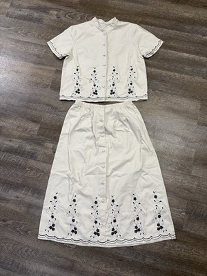 VTG Womens Two Twenty Embroidered Floral 2 Piece Skirt Set 100% cotton 1980s