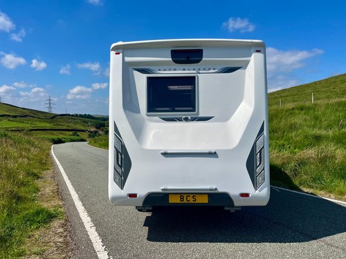 AUTO SLEEPER BROADWAY EK / 3500KG / 2021 / 5 BERTH / END KITCHEN / MOTORHOME - Picture 3 of 20