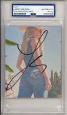 Lainey Wilson SIGNED Sexy Hot Jeans Picture Cut Autograph PSA DNA COA Authentic