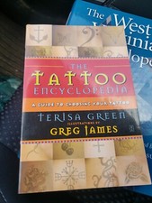 The Tattoo Encyclopedia: A Guide to Choosing Yo- 9780743223294, paperback, Green