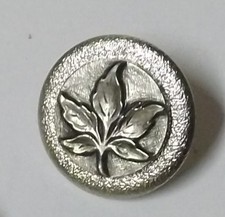 5 schöne Trachtenknöpfe mit Blatt Motiv Ø 15mm. (Silberfarben)