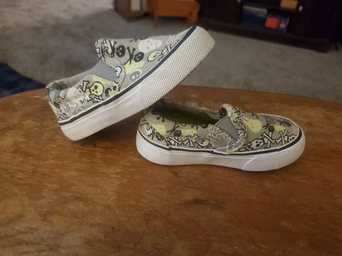 Joe Boxer Toddler Unisex Skull Glow in the Dark Canvas Deck Slip