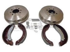 CITROEN XSARA PICASSO 1.6 + 2.0 HDI REAR 2 BRAKE DRUMS + SHOES + FITTING KIT