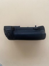 Nikon BG-2N Camera Grip for Nikon 7100/7200