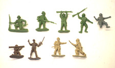 Vintage Plastic Army Men Toy Soldiers Military Figures Lot of 9