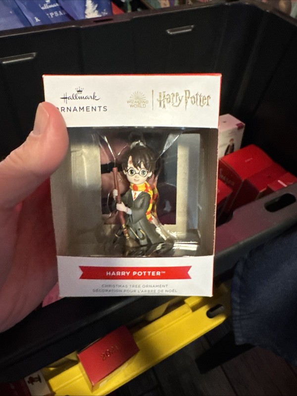 BRAND NEW IN BOX Hallmark Harry Potter Stylized Christmas Ornament 2HCM9134