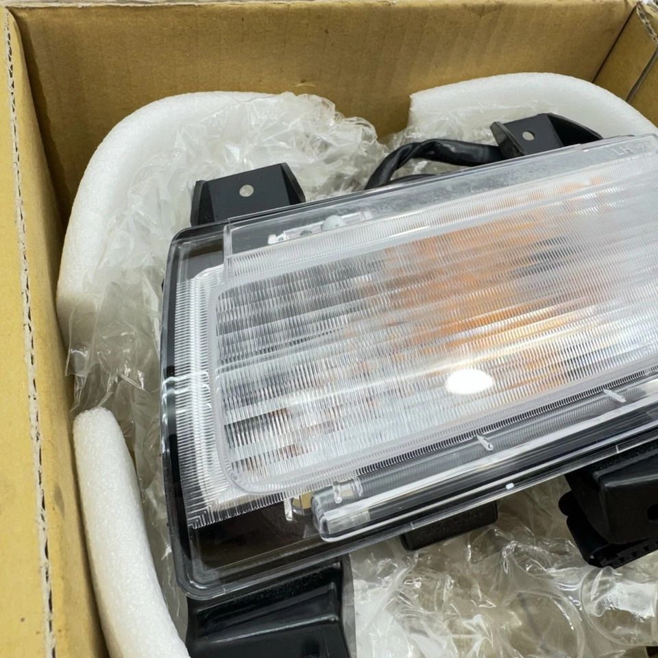 For 2018-2024 Jeep Wrangler Sport Turn Signal Parking Light Left Driver Side - Image 3 of 4