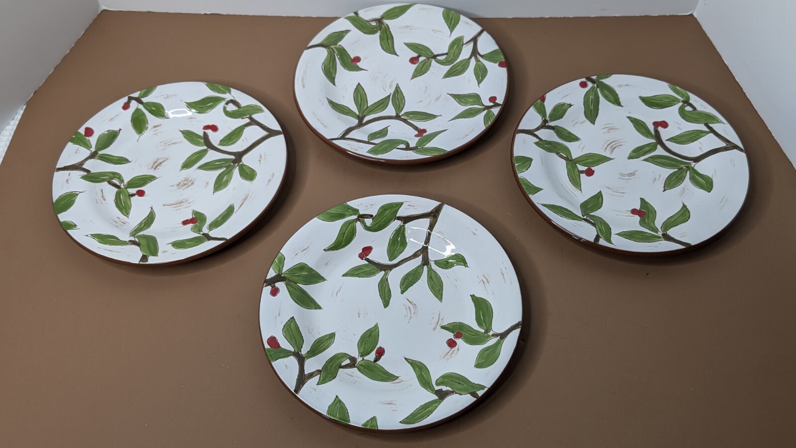 Dick Idol Plates Woodberry Set of 4 Salad Sandwich Snack Dessert Raspberry Vines