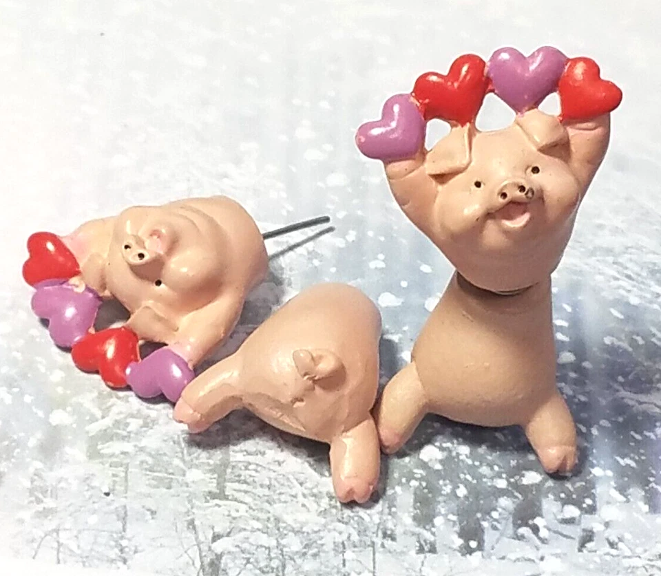 Vintage Plastic Pig Holding Hearts Post Earrings Valentines Day Costume Fashion Foto 3 de 4