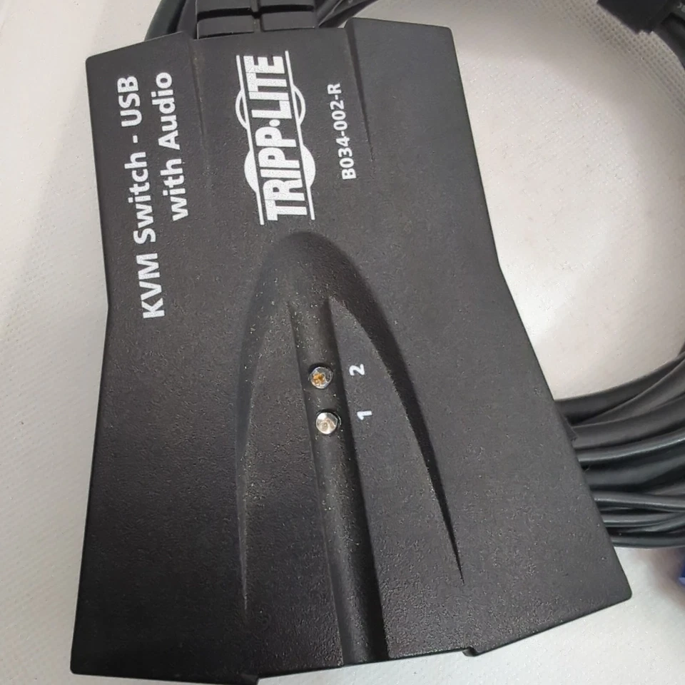 Tripp Lite USB KVM Switch B034-002-R w built in Audio Connections 8 FT Cables - Image 3 of 4