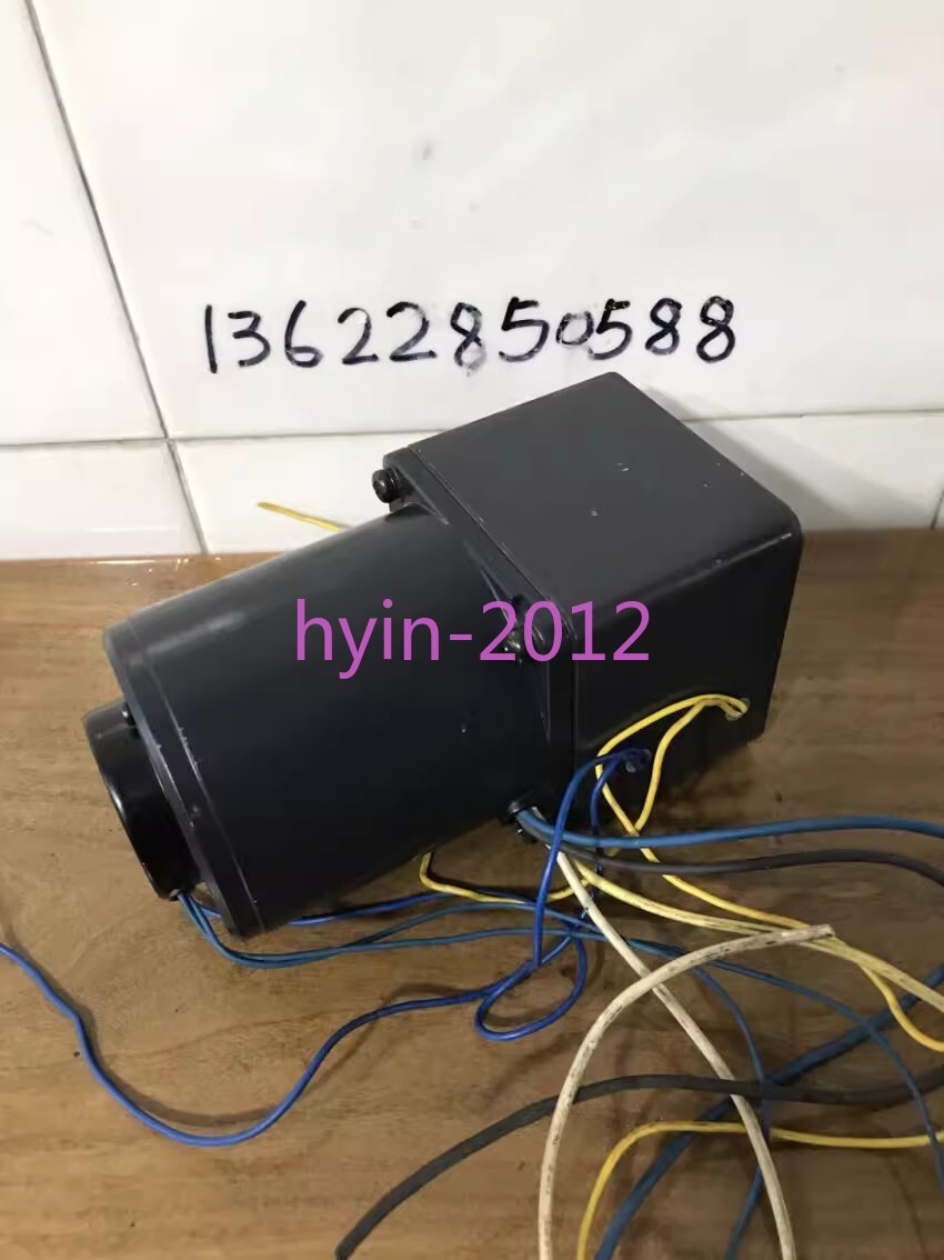 1pcs Used CBI425R-702 clutch brake speed regulating motor OM 1pcs Used CBI425R-702 clutch brake speed regulating motor OM