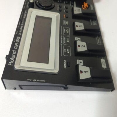 Roland GR-55 Guitar Synthesizer Effect Pedal Black W/adapter Used
