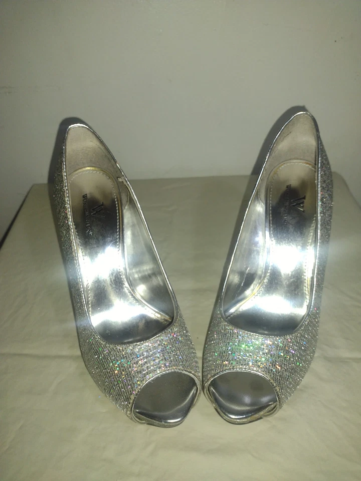 Worthington Silver Pump Ultra High Heels With Rainbow Chucks Size 7M  USA - Image 3 of 4