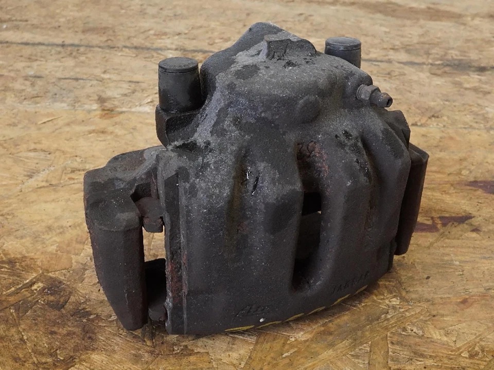 JAGUAR XK8 1997-1999 PINZA FRENO TOPE CON PASTILLAS PASAJERO DELANTERO DERECHO DERECHO OEM Foto 3 de 4