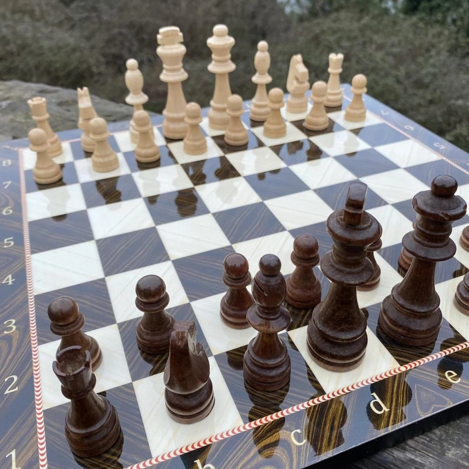 Handmade Luxury Chess Set – Staunton Carved Wooden Chessmen & 14.5 Inch Board - Image 2 of 4