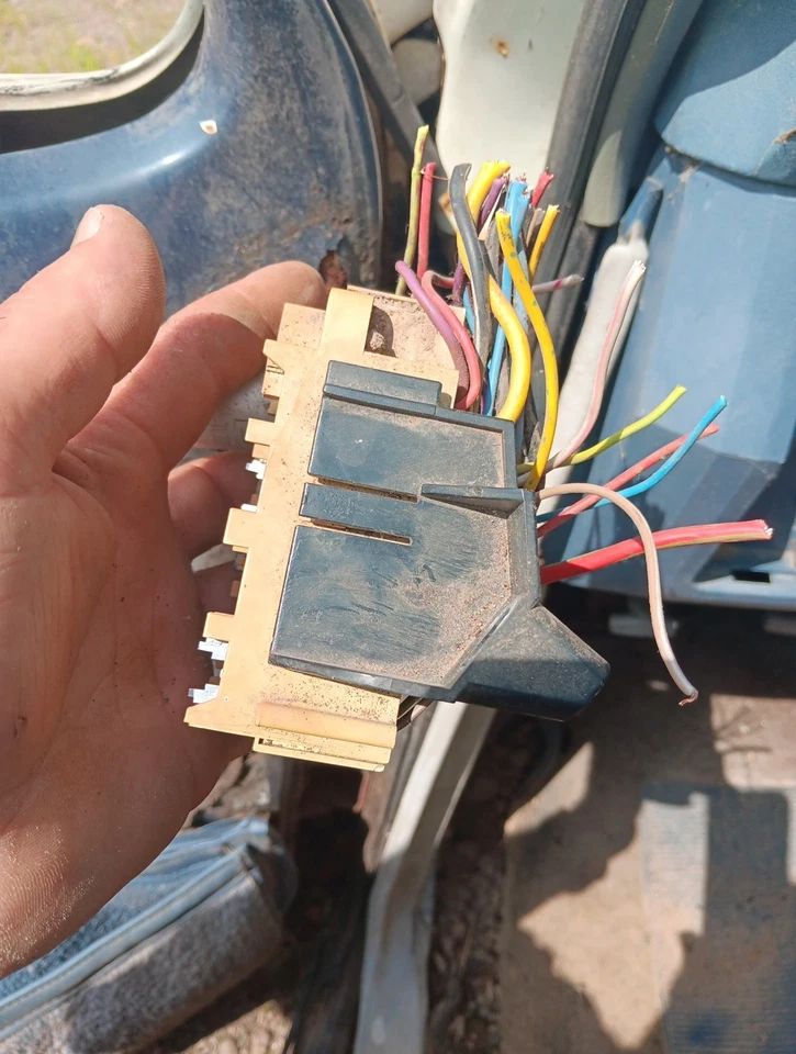 1984 Ford Bronco Fuse Panel Box - Image 3 of 4