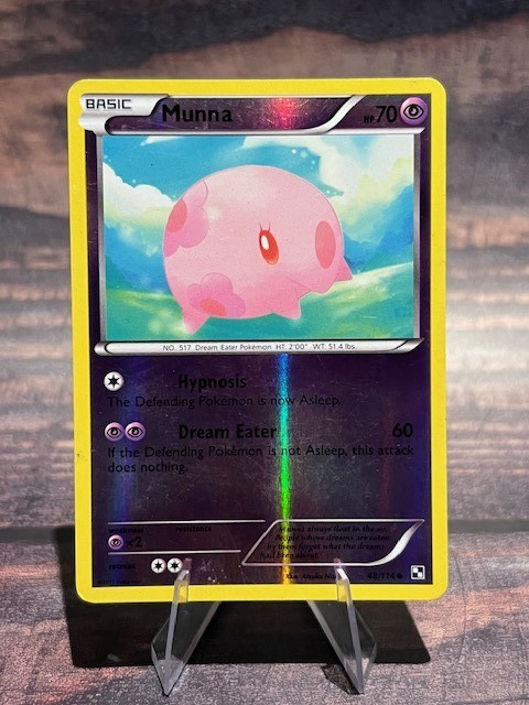 Munna 48/114 Uncommon Black and White Pokemon Card