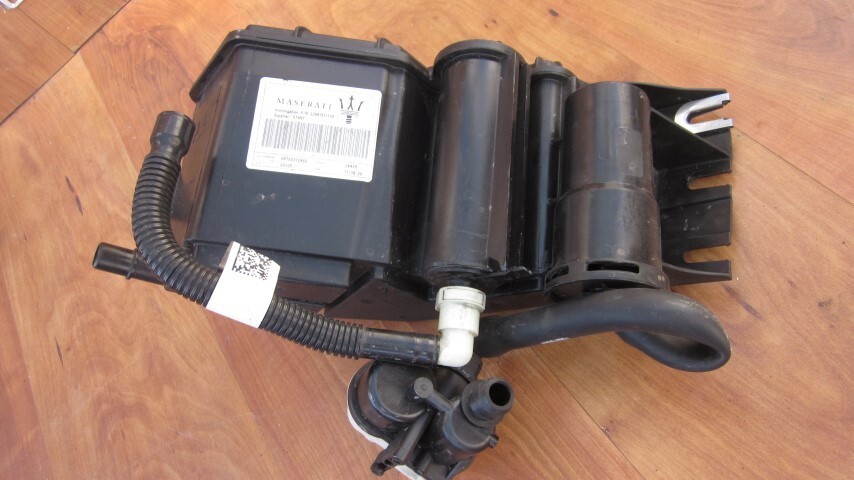 Maserati LEVANTE m161 FUEL VAPOR EVAPORATOR SMOG CANESTER 6700332860