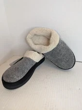 VONMAY Mens Comfy Slippers Memory Foam Soft Faux Sherpa Slip-On Black/Gray 9/10