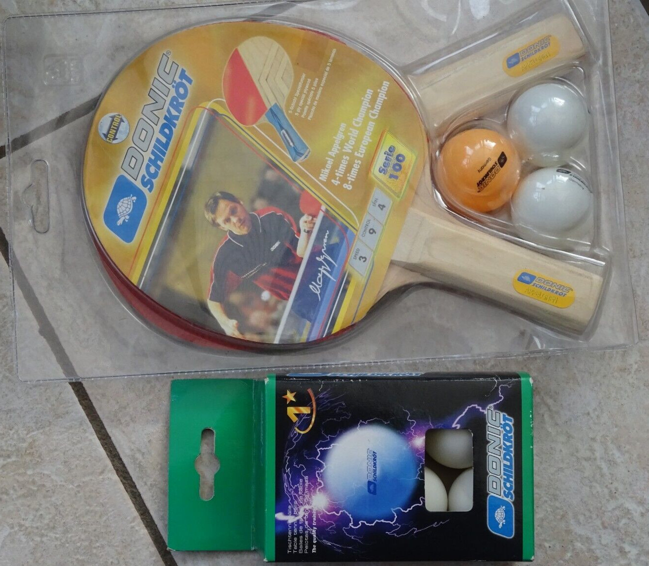 2 x Donic Schildkrot Table Tennis Bats and 9 Balls Ping Pong New