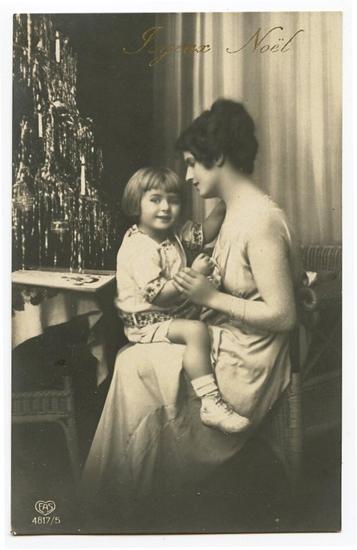 c 1918 Glamour Glamor WOMAN w/ CHILD Pretty Lady photo postcard