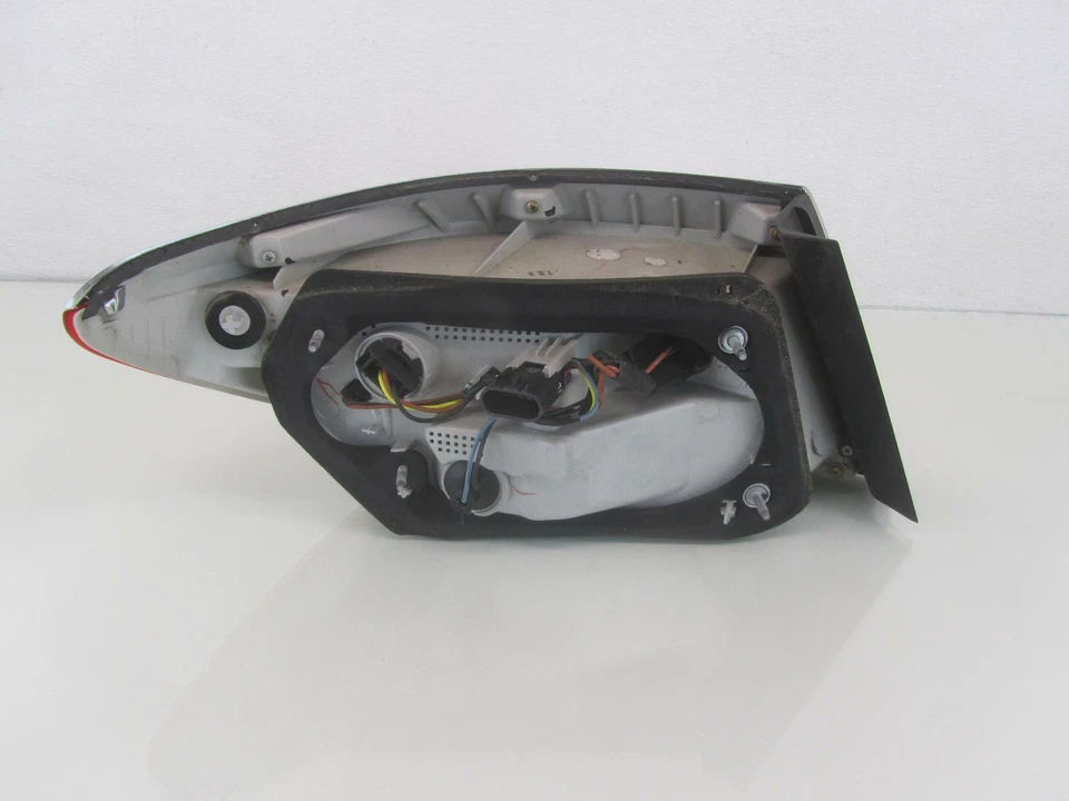 Conjunto de luz trasera de pasajero derecho BUICK VERO 12-17 22879047 Foto 3 de 4