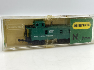 N Scale Minitrix 3267 Penn Central Caboose w/ Case