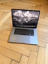 MacBook Pro 16 Zoll 2019 | i7 | 512GB SSD | Space Grau | Top