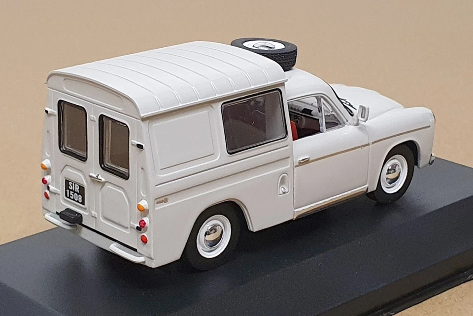 Whitebox 1/43 Scale WB212 - 1972 FSM Syrena 105 Bosto Van - Lt. Grey - Image 2 of 4