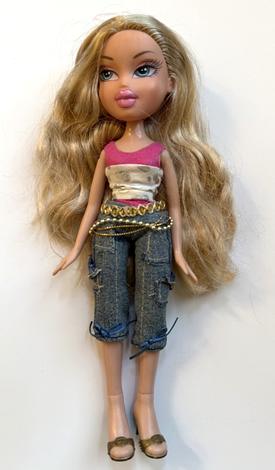 Bratz Pampered Pupz Cloe Doll with Outfit, MGA 2001, Cute