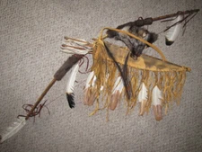 Vintage TRADITIONAL Archery Set BOW & QUIVER w/ 4 ARROWS Primitive HANDMADE