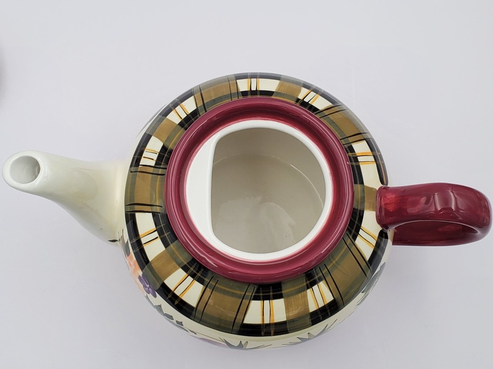 Beautiful Oneida Strawberry Plaid 5 Cup Hand Painted Retired Stoneware