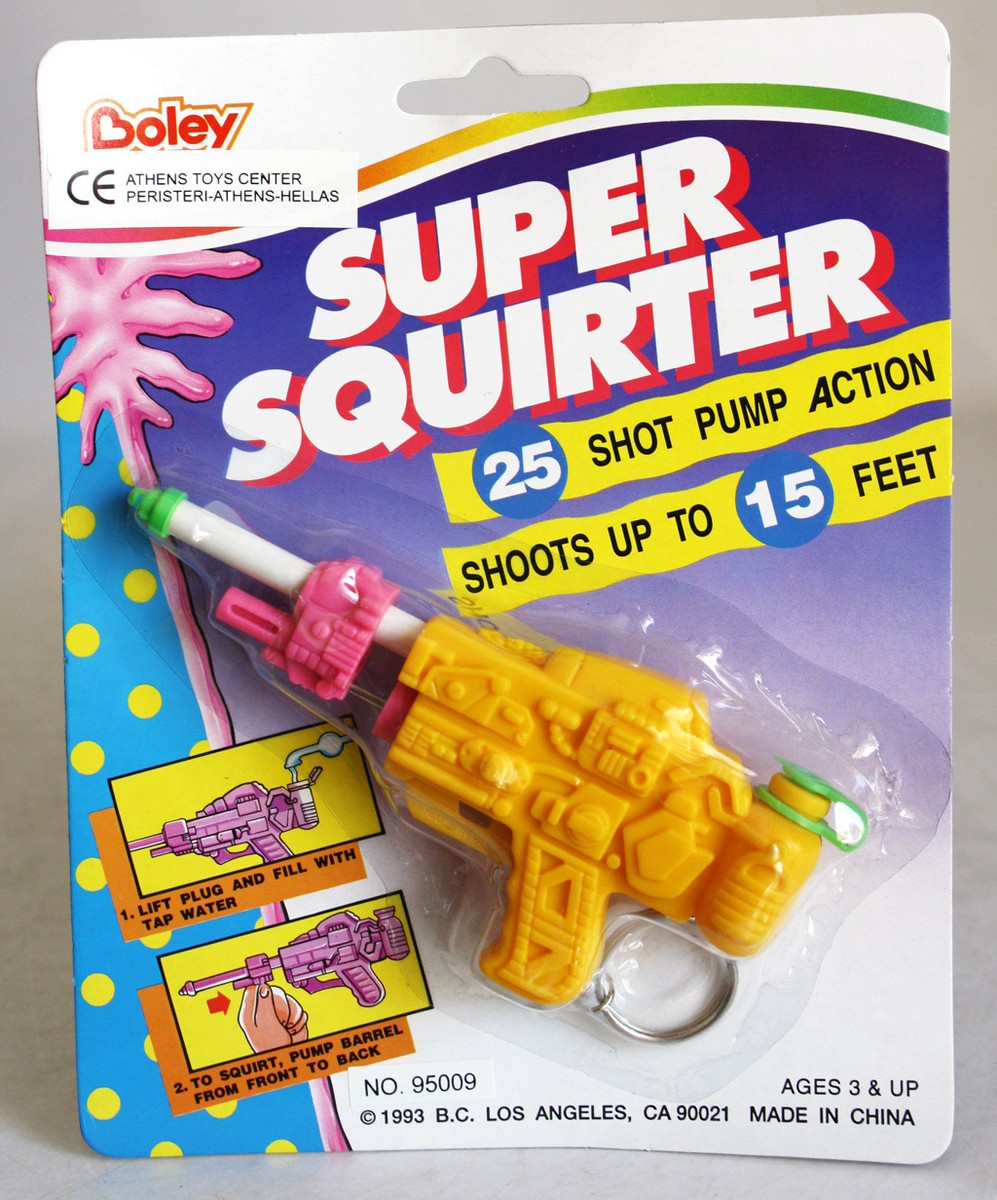 RARE VINTAGE 1993 SUPER SQUIRTER WATER SPACE GUN KEYCHAIN 15ft
