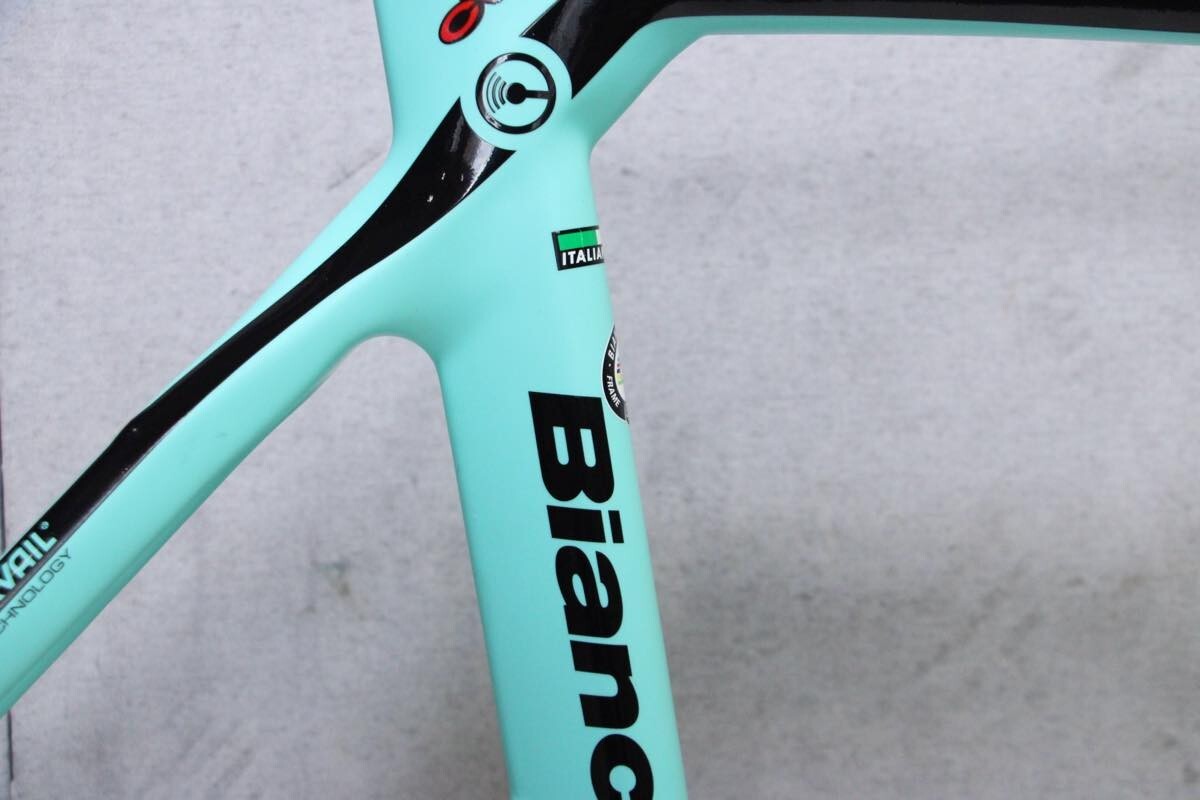 Bianchi OLTRE XR4 Carbon Frame 'Celeste' 57 (2017) | eBay Bianchi OLTRE XR4 Carbon Frame 'Celeste' 57 (2017) | eBay
