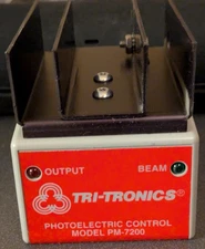 Tri-Tronics Plug-Mate PM-7200 Photoelectric Control Energy Sav'r Auto Shut-Off