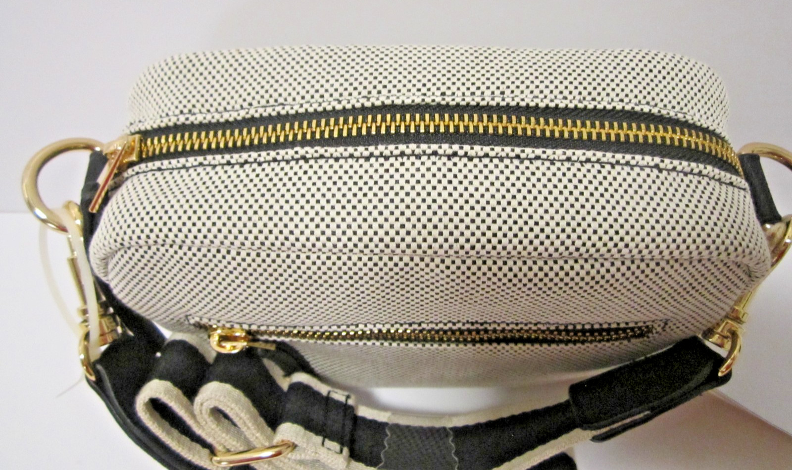 Universal Thread Black/Off White Crossbody Bag NWT — image 5